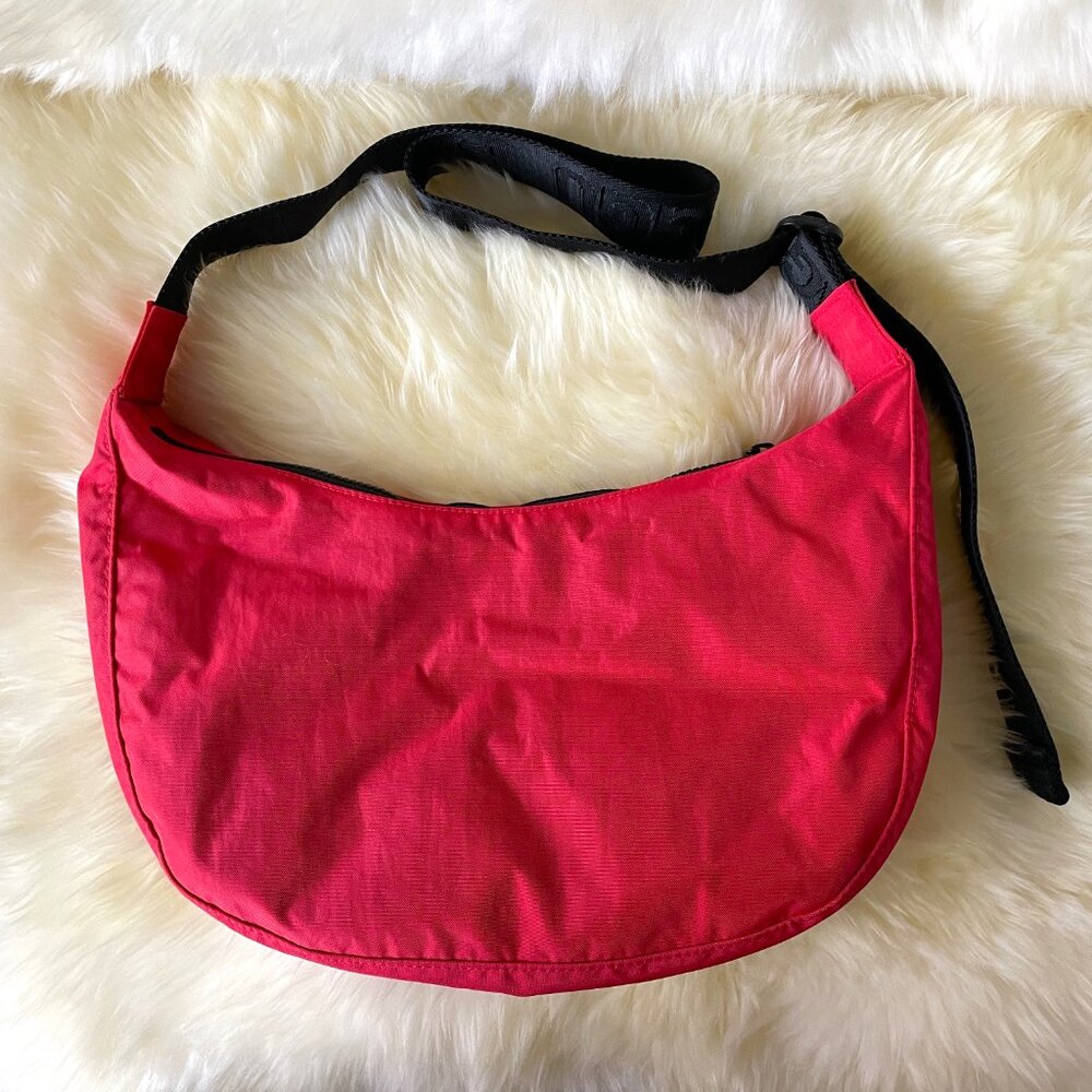 NWT Baggu Medium Crescent Bag - Candy Apple